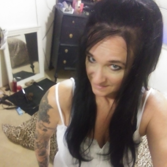 Meet your Posher, Kimberly - Picture 1 of 1